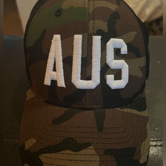 AUS Camouflage Trucker Cap - Austin - Picture 2 of 6